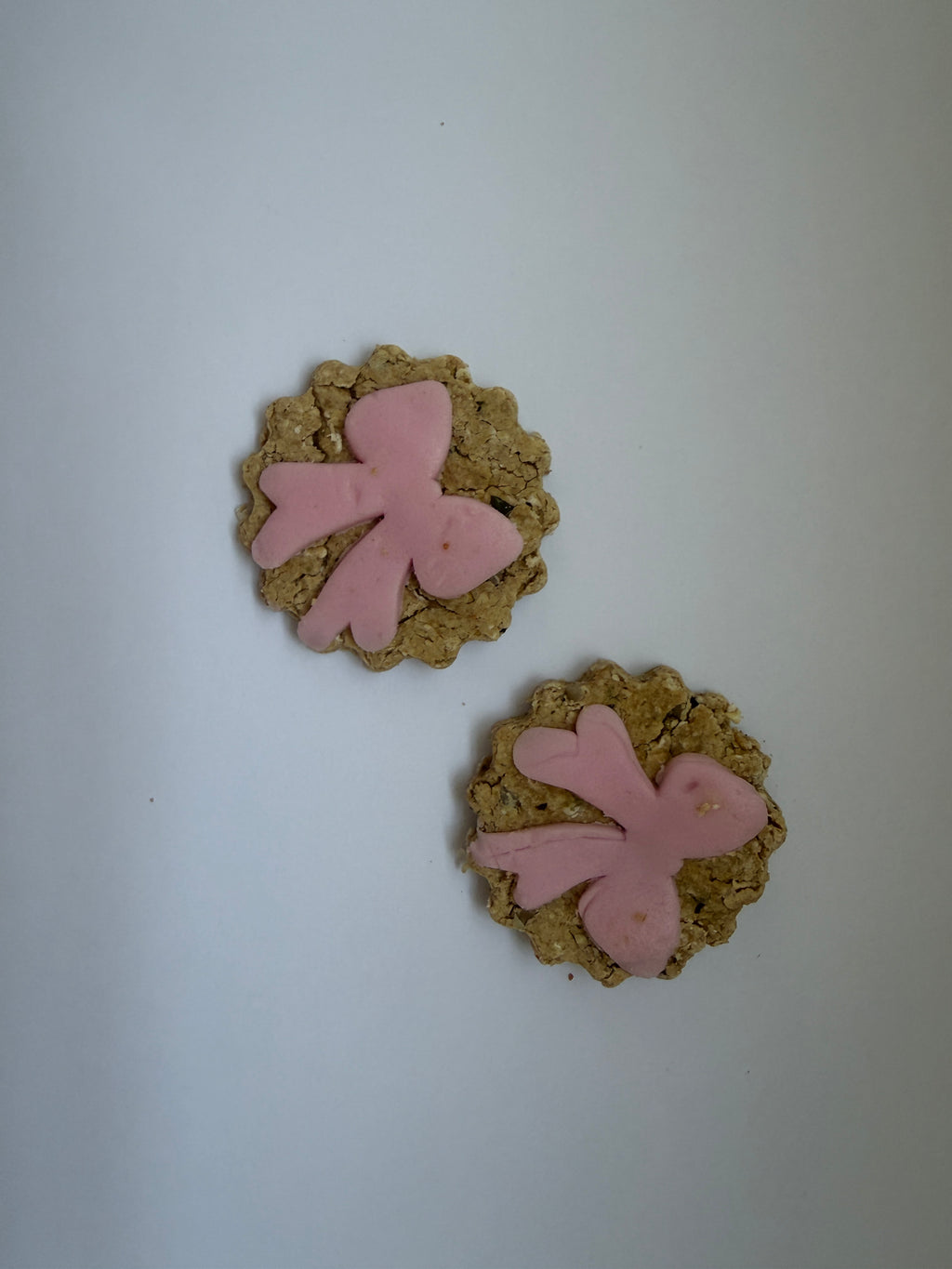 Boutique Bow treats